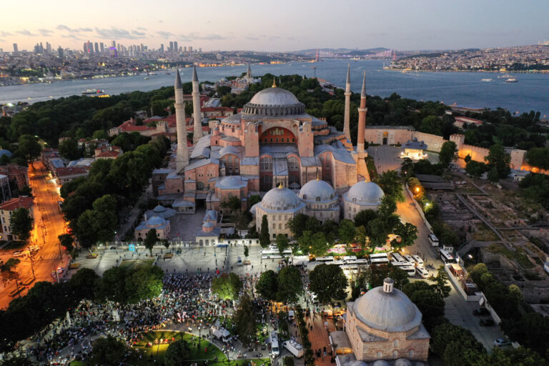 12 Things to Do in Istanbul, Turkey